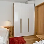 Chesa Chalavus -