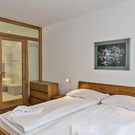 Chesa Chalavus - Apartment St. Moritz