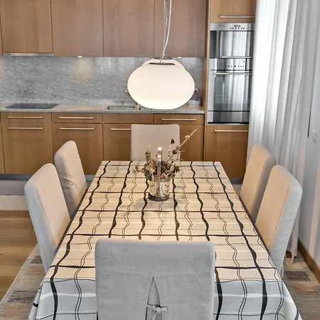 公寓 Chesa Chalavus - *