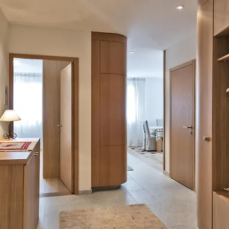 Chesa Chalavus - * 圣莫里茨